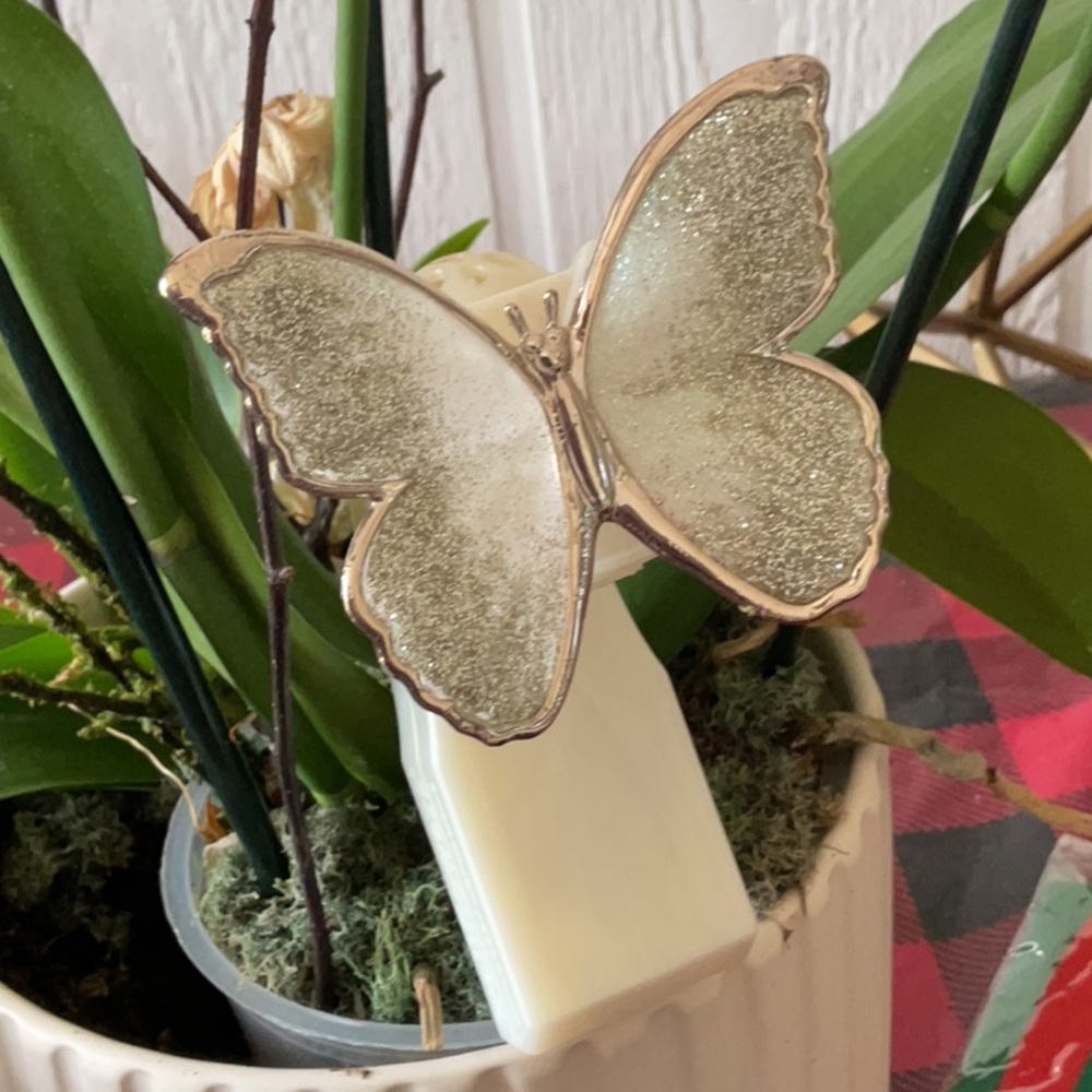 Bath & Body Works Glittering Silver and GOLD Butterfly Wallflowers Plug